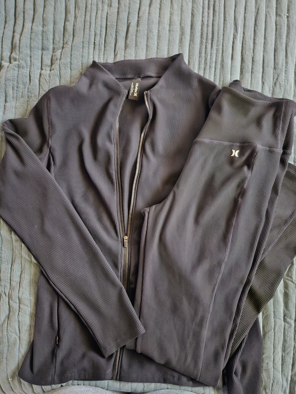 Hurley Black Ribbed Zip Jacket and Leggings Set